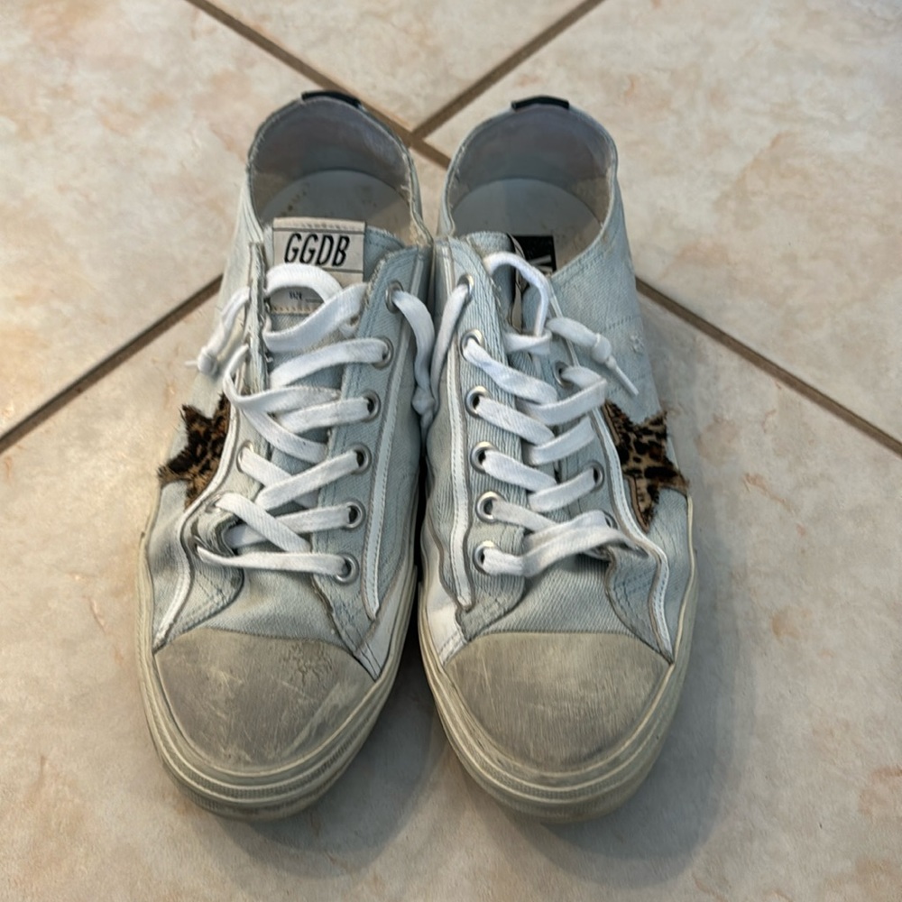 Golden Goose, Vstar2, size 43, light blue with leopard star